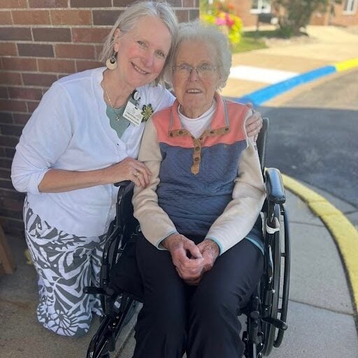 tammi and her mom outside